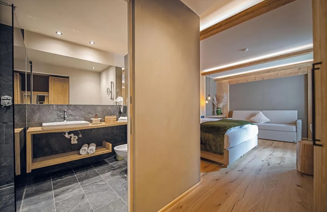 Hotel Edelweiss-1